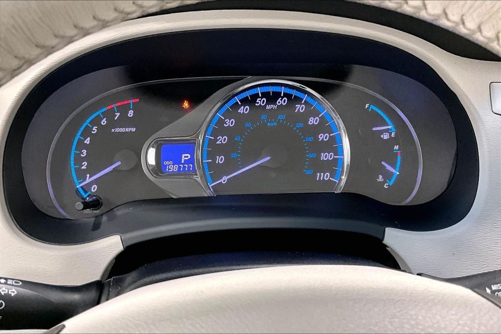 2013 Toyota Sienna XLE 8 Passenger