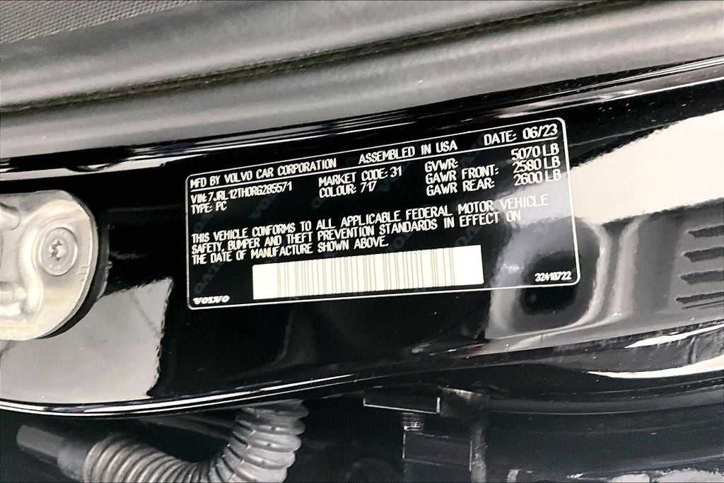 2024 Volvo S60 B5 Plus Black Edition