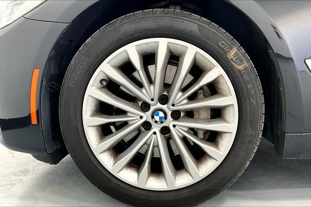 2023 BMW 5 Series 530i