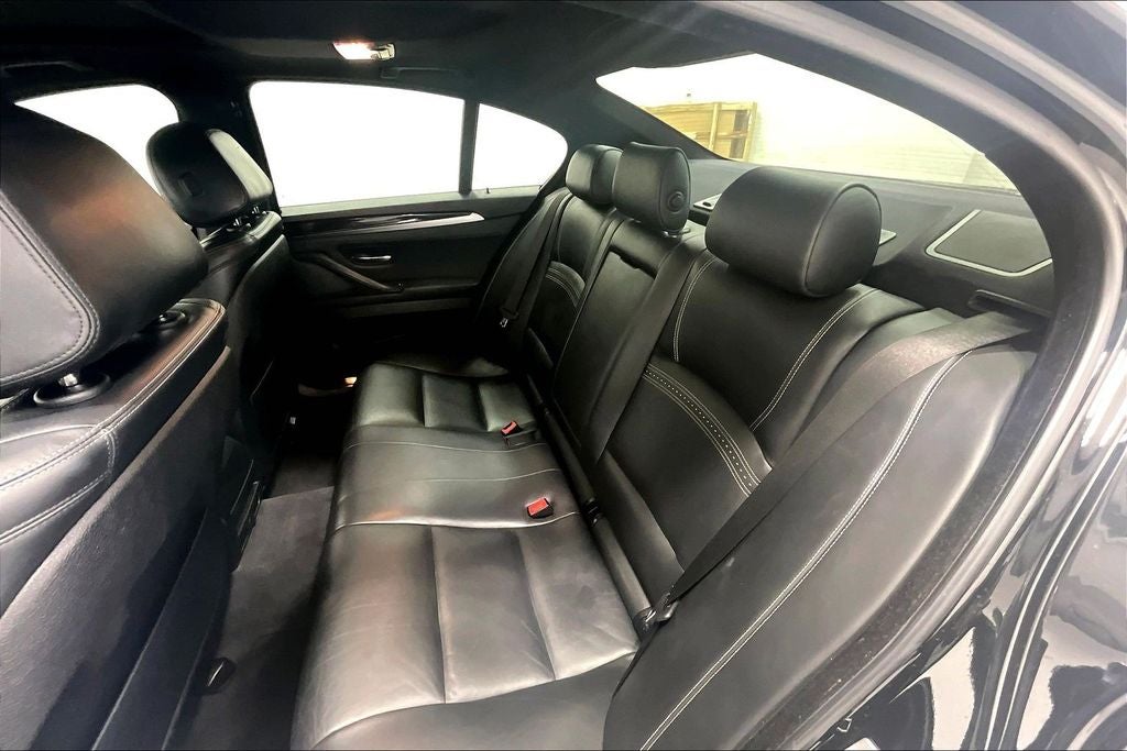 2015 BMW 5 Series 528i