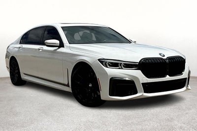 2022 BMW 7 Series 740i