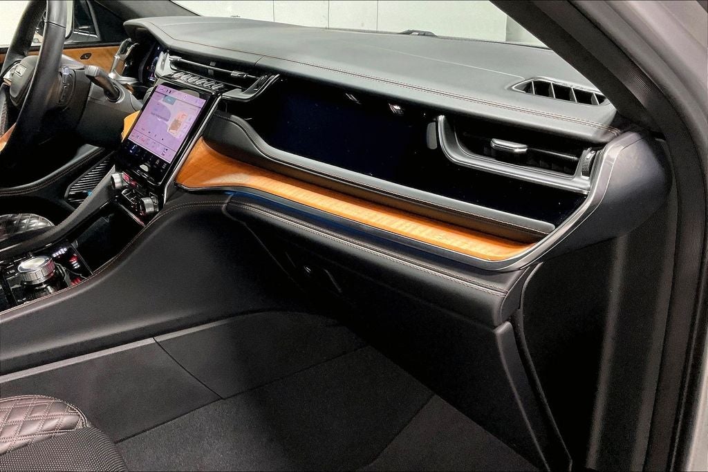 2022 Jeep Grand Cherokee L Summit