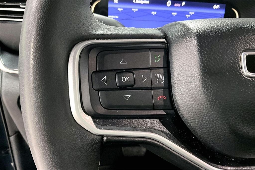 2023 Jeep Wagoneer Base