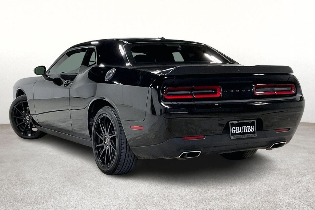2023 Dodge Challenger SXT