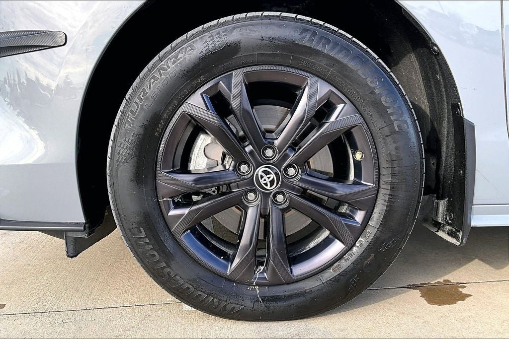 2024 Toyota Sienna Woodland Edition 7 Passenger