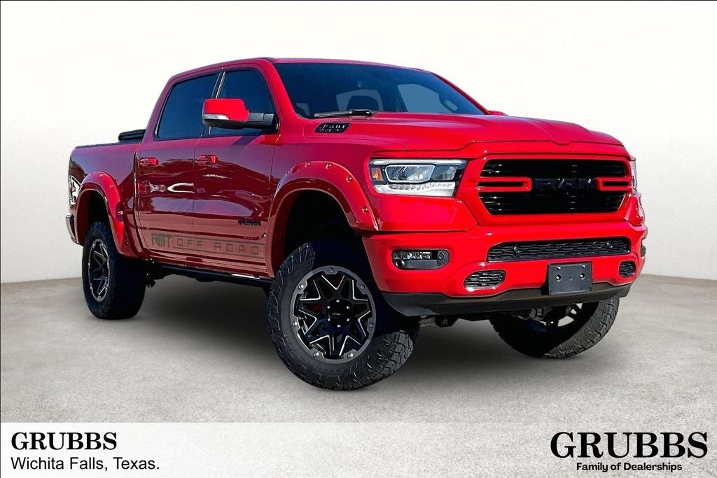 2020 RAM 1500 Big Horn/Lone Star 4x4 Crew Cab 5'7's photo