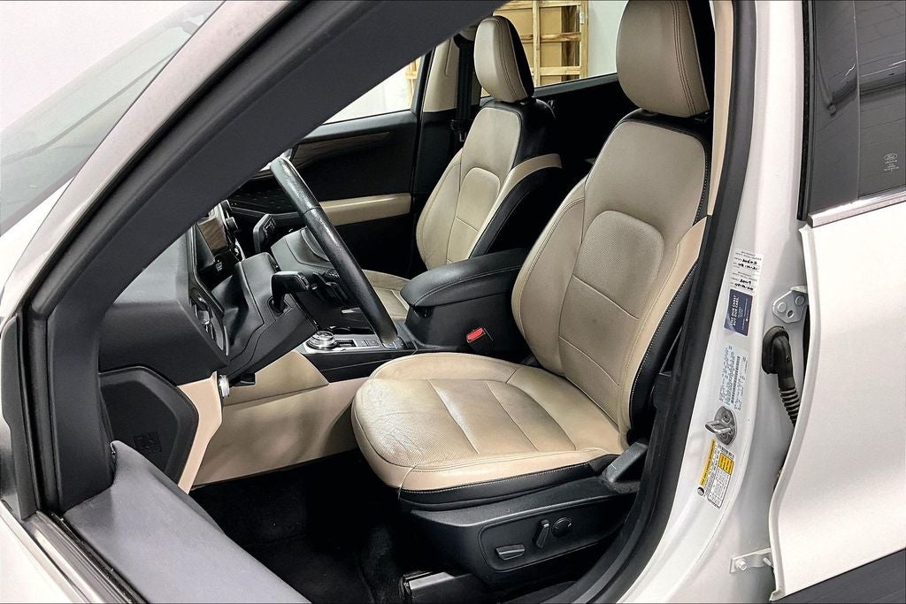 2020 Ford Escape Titanium