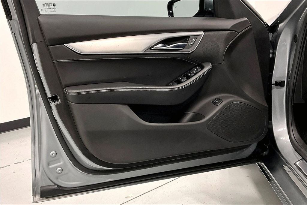 2023 Cadillac CT5 Luxury