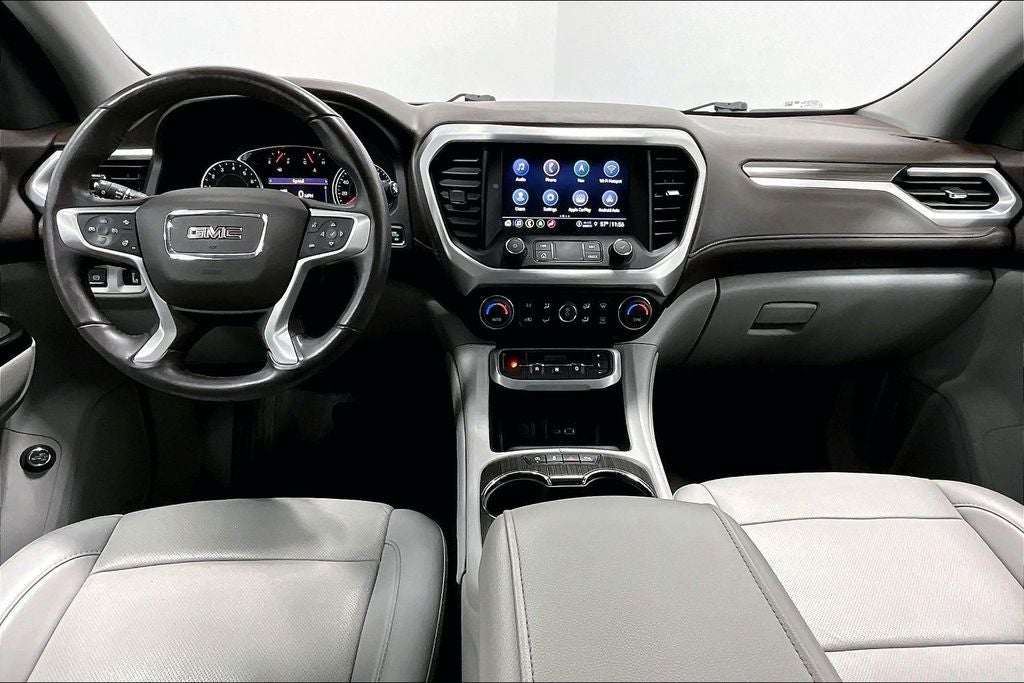 2022 GMC Acadia SLT