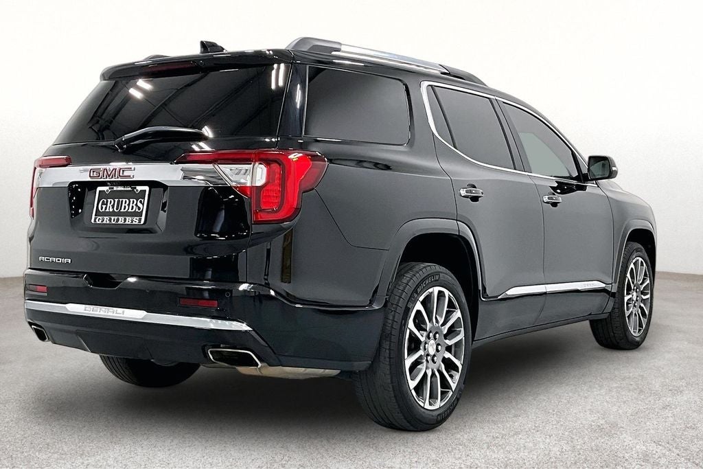 2022 GMC Acadia Denali