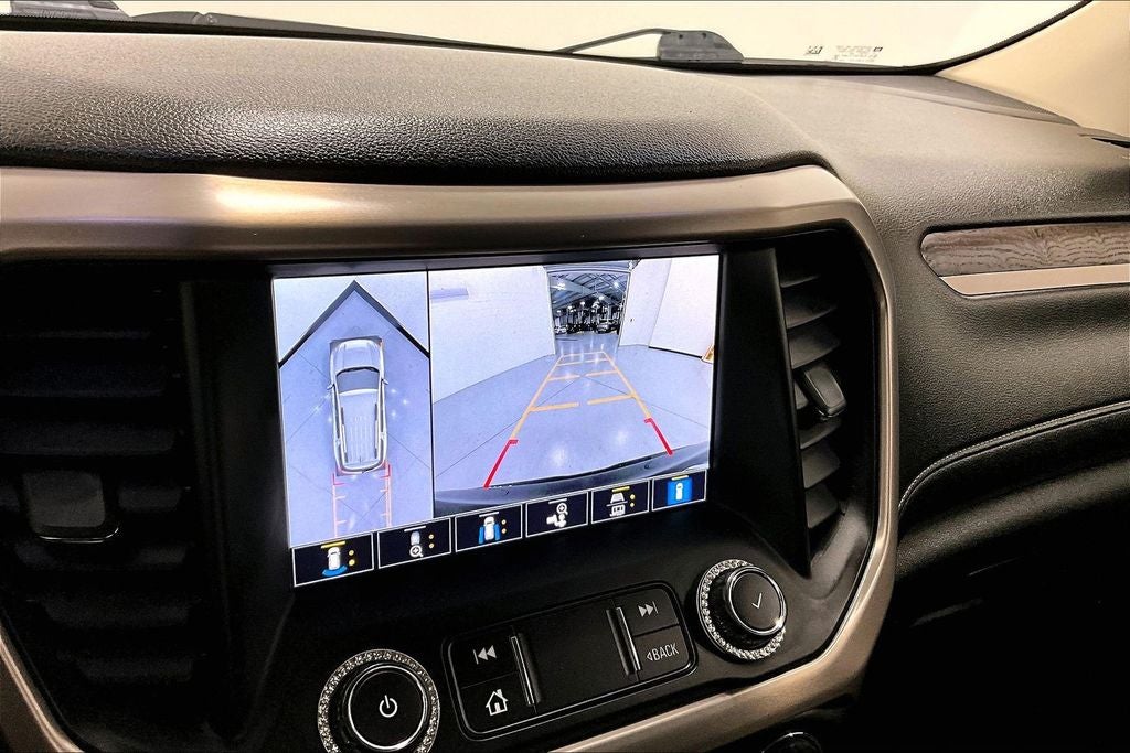2022 GMC Acadia Denali