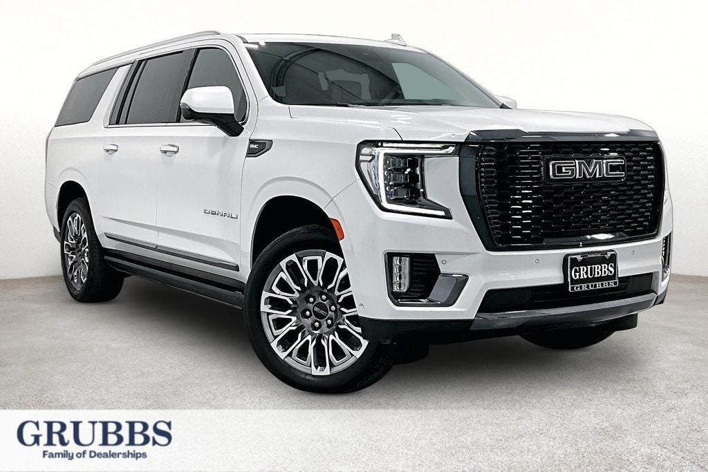 2023 GMC Yukon Denali Ultimate AWD's photo