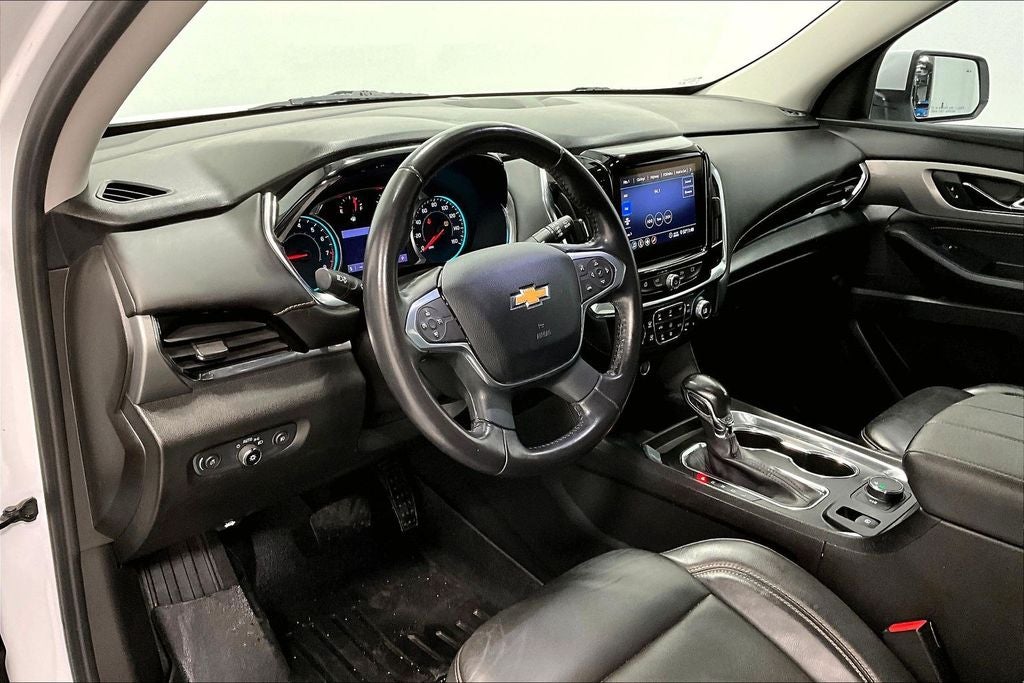 2021 Chevrolet Traverse LT Leather