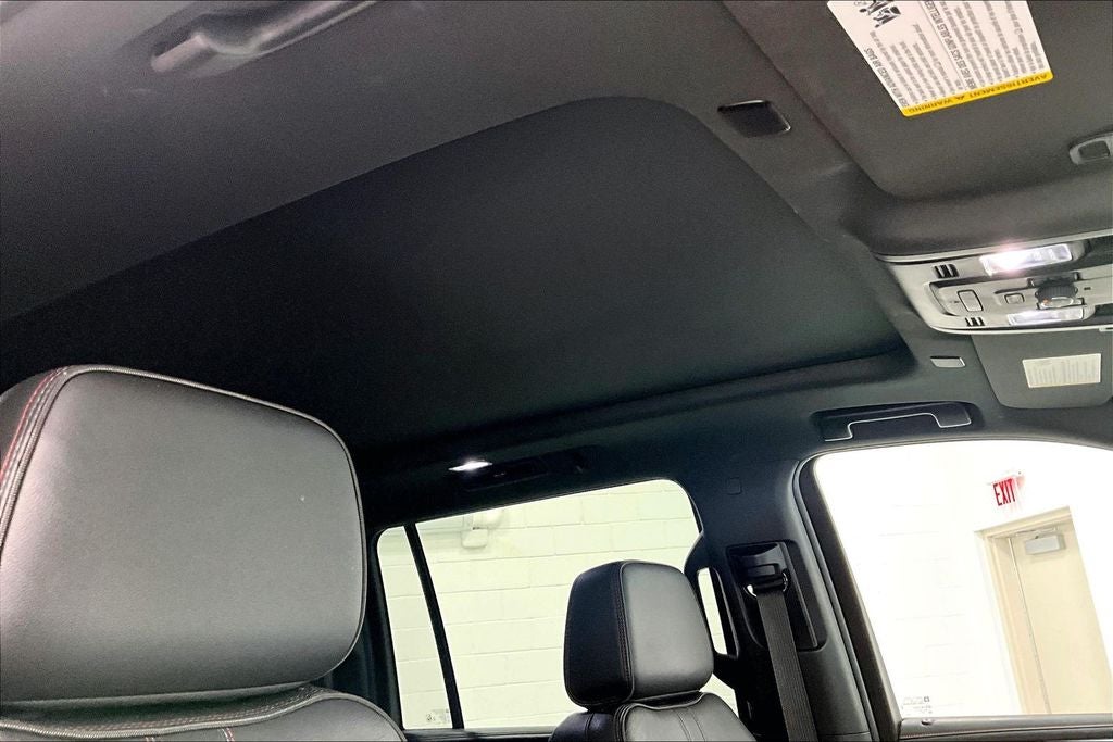 2023 Chevrolet Suburban RST