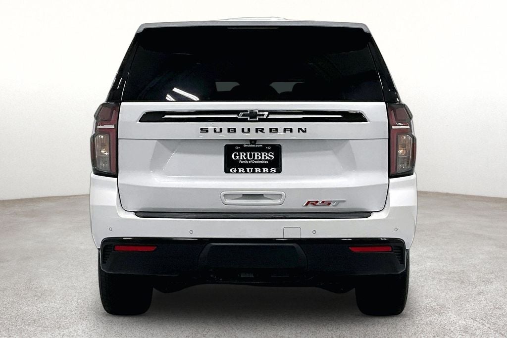 2023 Chevrolet Suburban RST