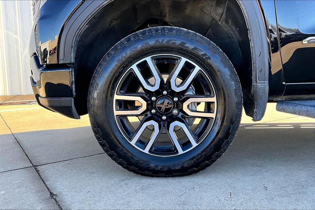 2025 GMC Sierra 1500 AT4