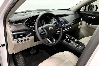 2023 Cadillac XT4 Premium Luxury