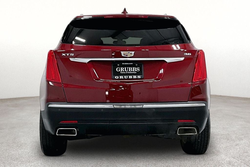 2017 Cadillac XT5 Base