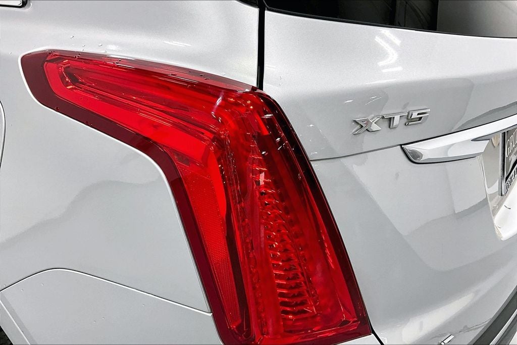 2018 Cadillac XT5 Premium Luxury