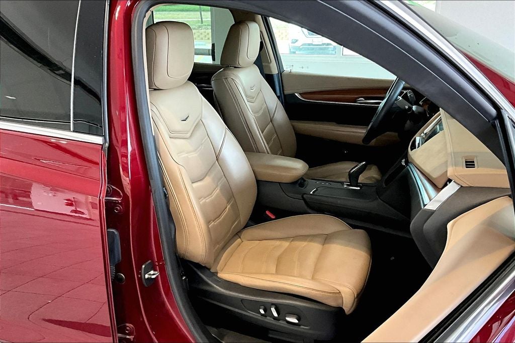 2018 Cadillac XT5 Platinum