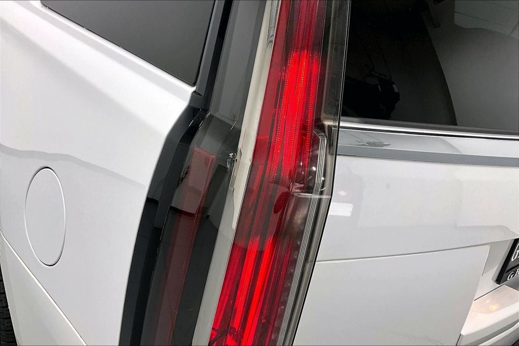 2020 Cadillac Escalade Platinum Edition