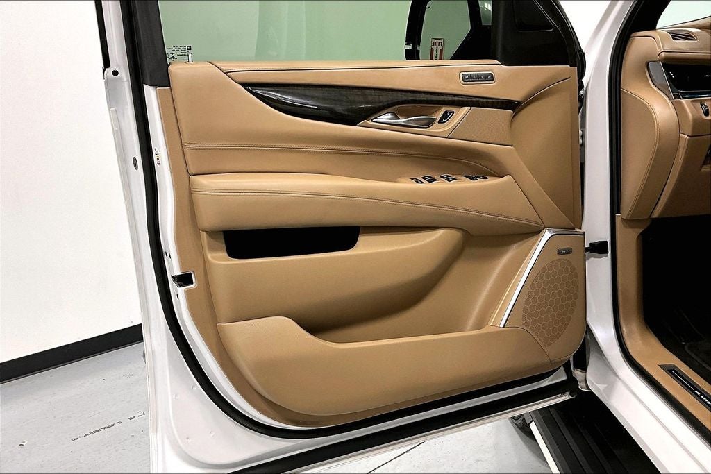 2018 Cadillac Escalade Platinum Edition