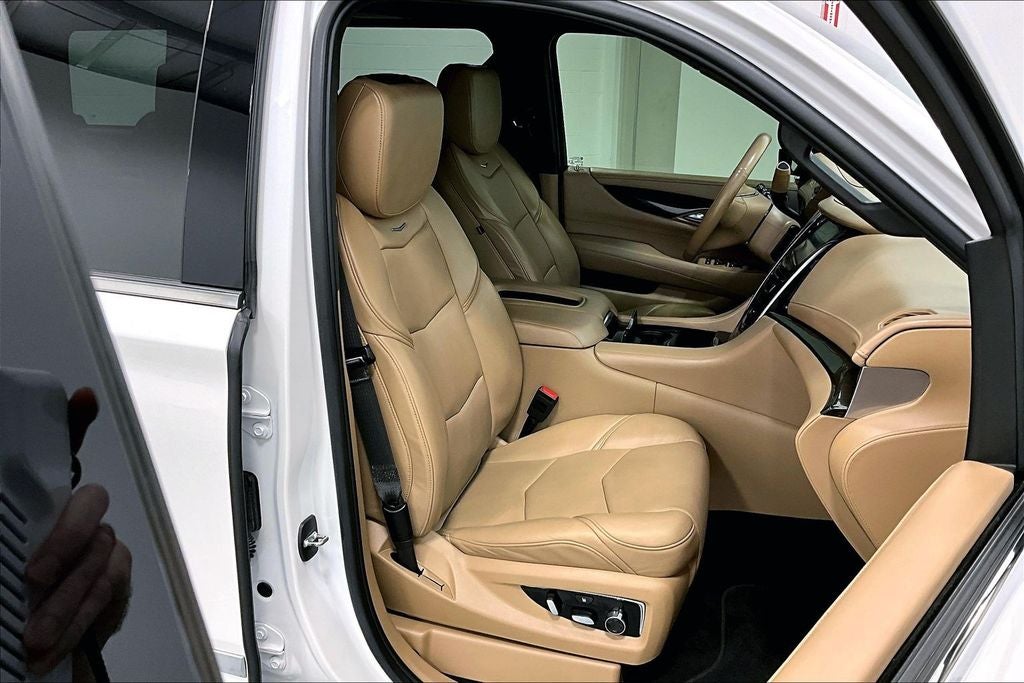 2018 Cadillac Escalade Platinum Edition