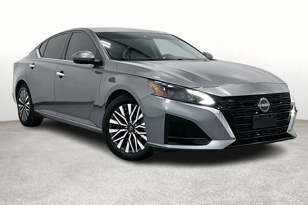 2023 Nissan Altima SV