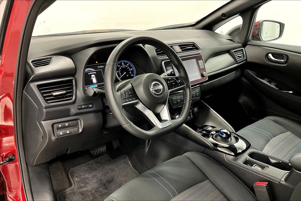 2025 Nissan Leaf SV Plus