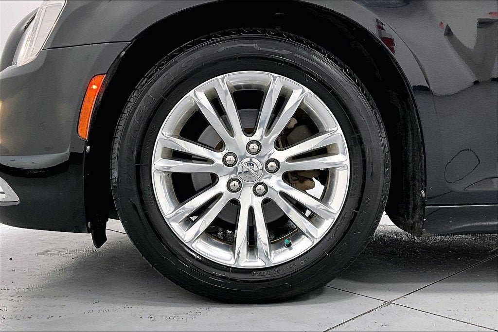 2021 Chrysler 300 Touring