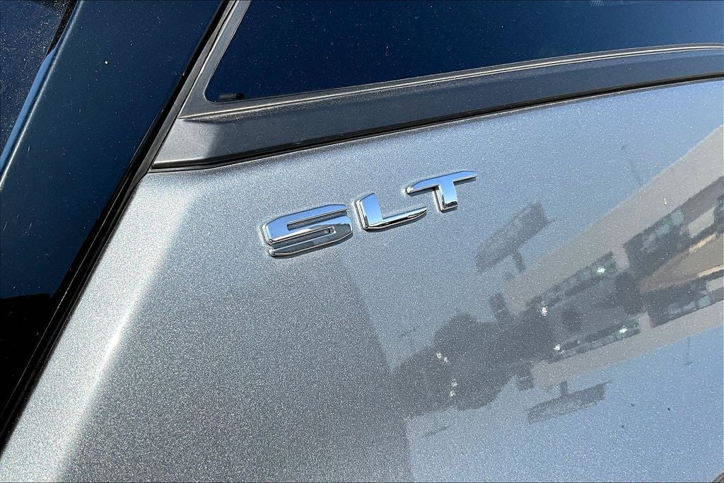 2023 GMC Terrain SLT