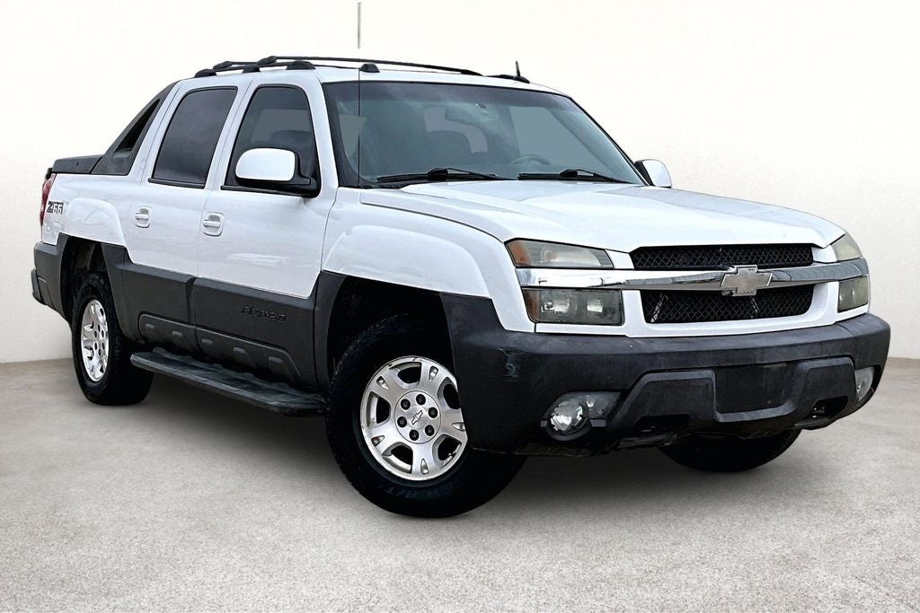 2004 Chevrolet Avalanche Base