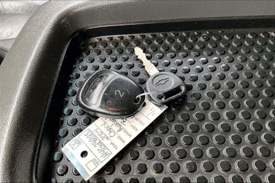 2004 Chevrolet Avalanche 1500 Base