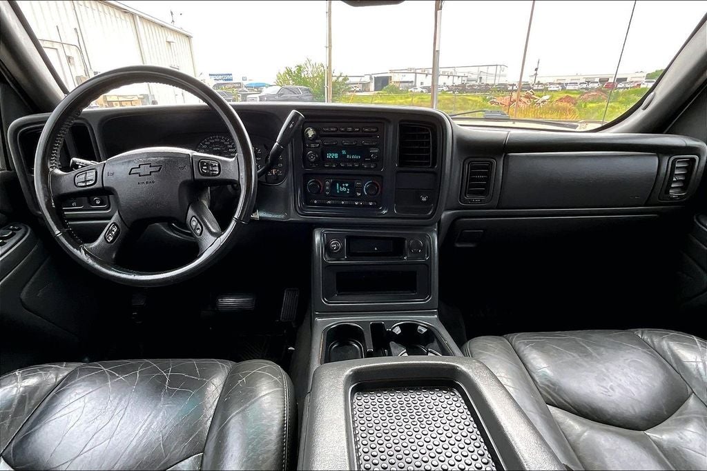 2004 Chevrolet Avalanche 1500 Base