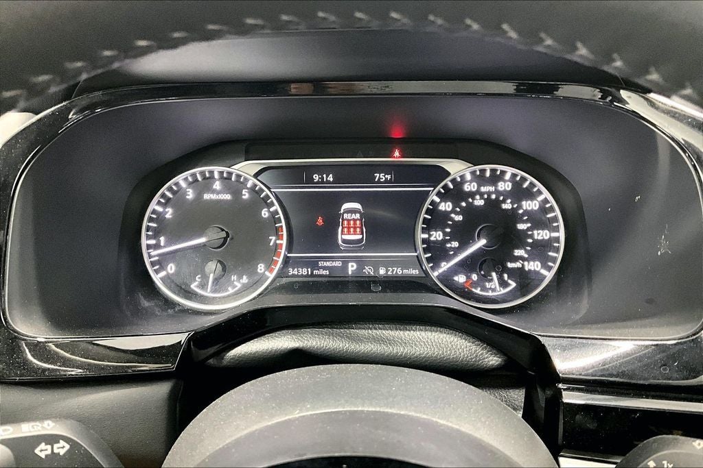 2025 Nissan Pathfinder SL