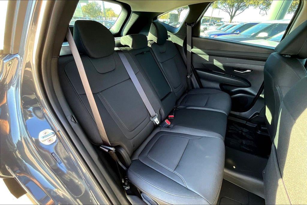 2026 Hyundai TUCSON SE FWD