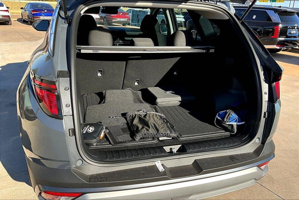 2026 Hyundai TUCSON SE FWD