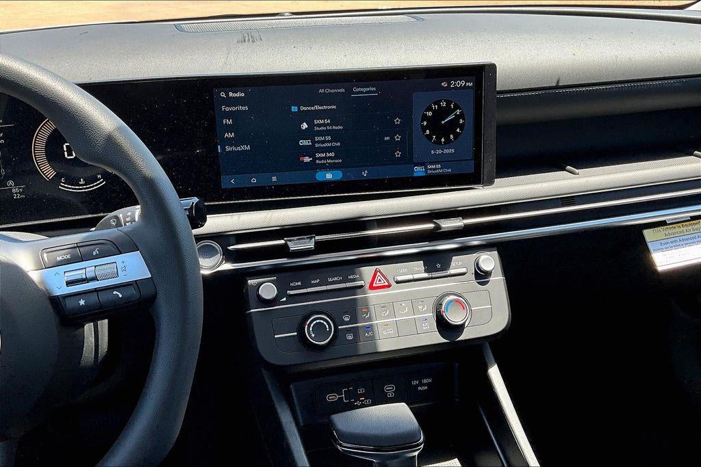 2025 Hyundai TUCSON SE AWD