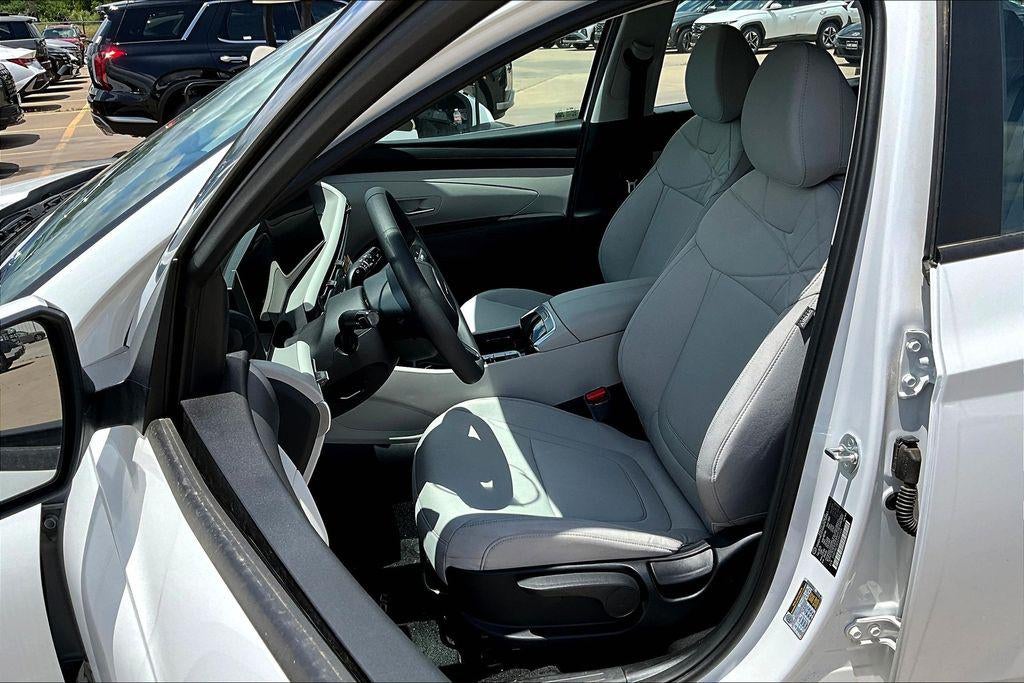 2025 Hyundai TUCSON SE AWD