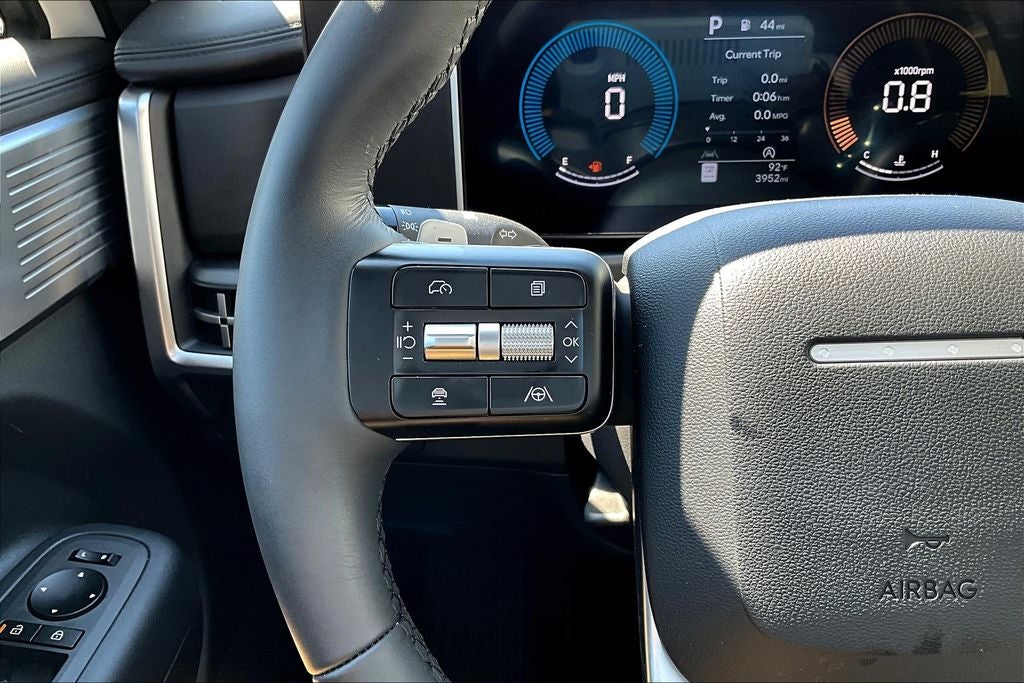 2025 Hyundai SANTA FE SE