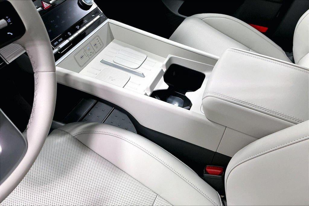 2027 Hyundai SANTA FE SEL FWD