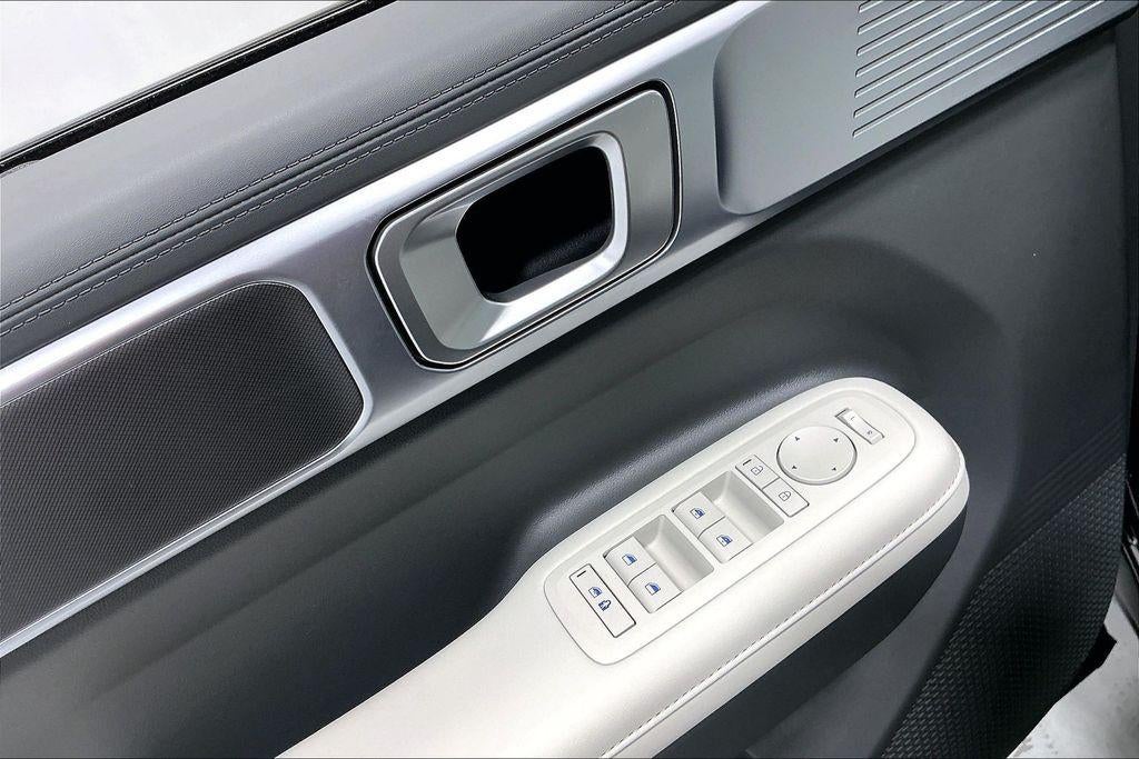 2027 Hyundai SANTA FE SEL FWD