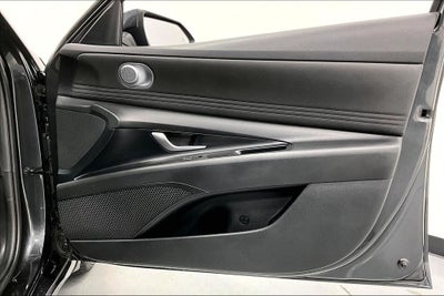 2022 Hyundai ELANTRA SEL