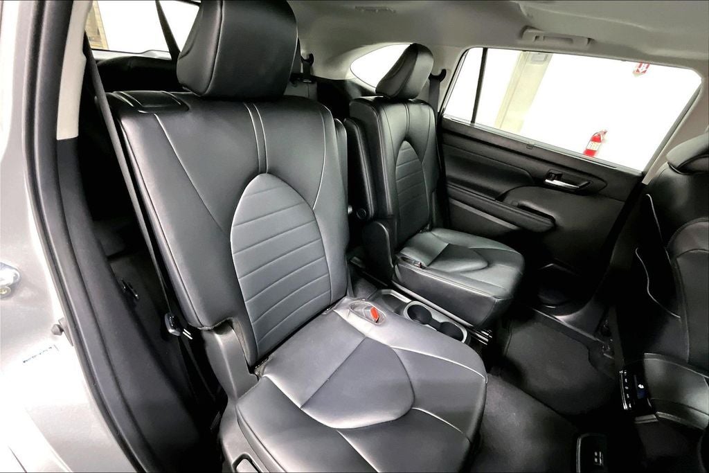 2024 Toyota Highlander Hybrid XLE
