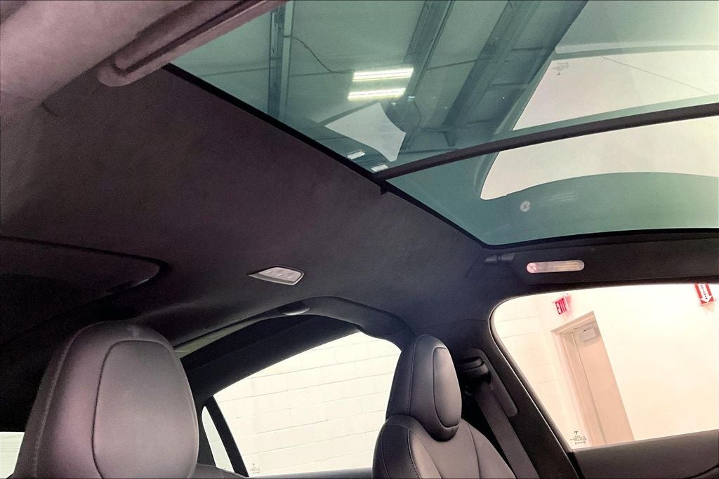 2022 Tesla Model X Base