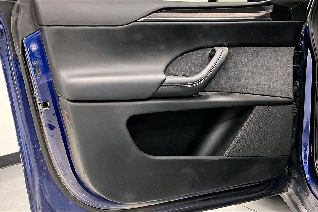 2022 Tesla Model X Base