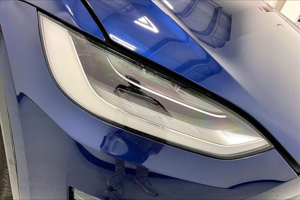 2022 Tesla Model X Base