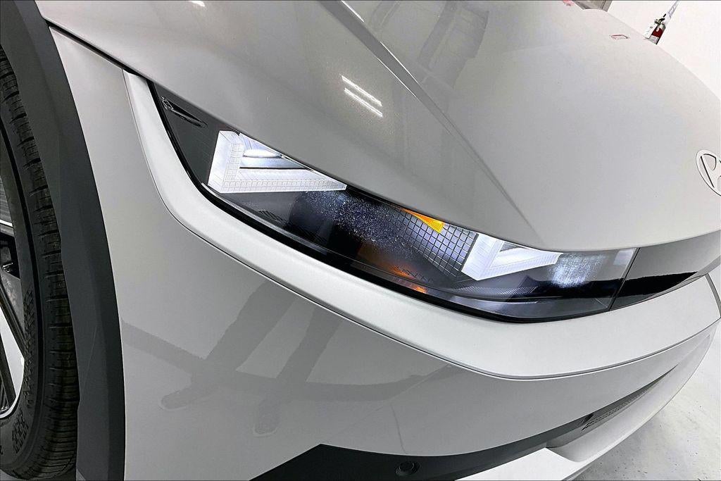 2026 Hyundai IONIQ 5 SE