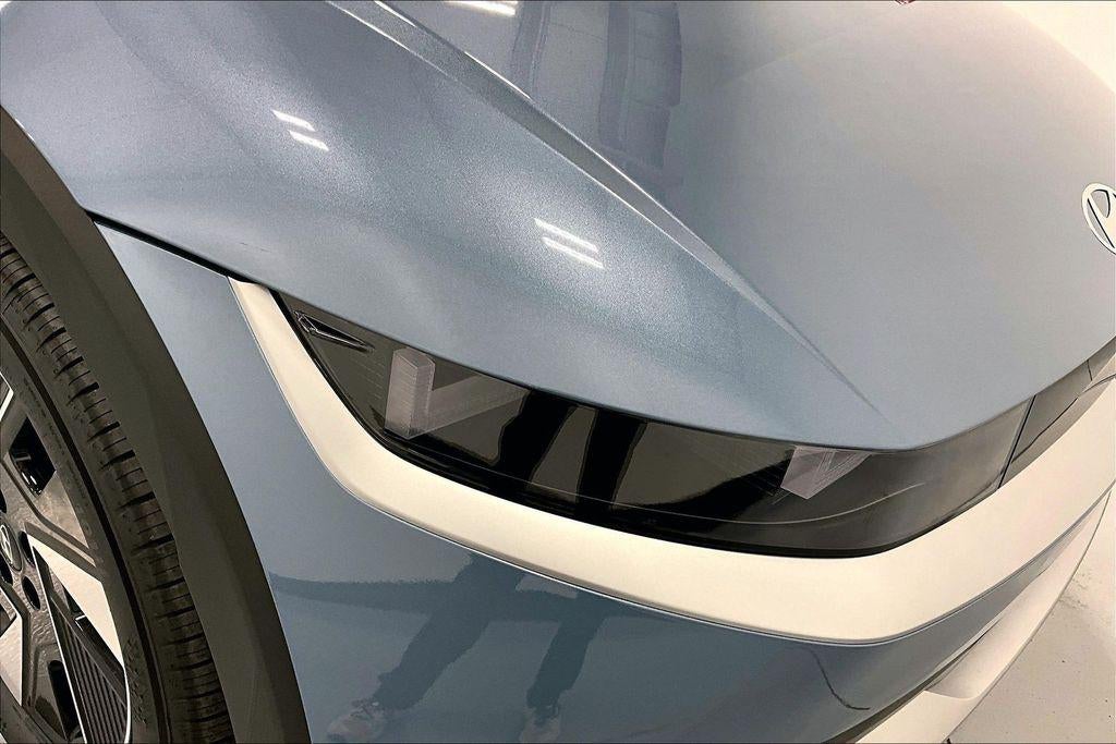 2026 Hyundai IONIQ 5 SE Standard Range