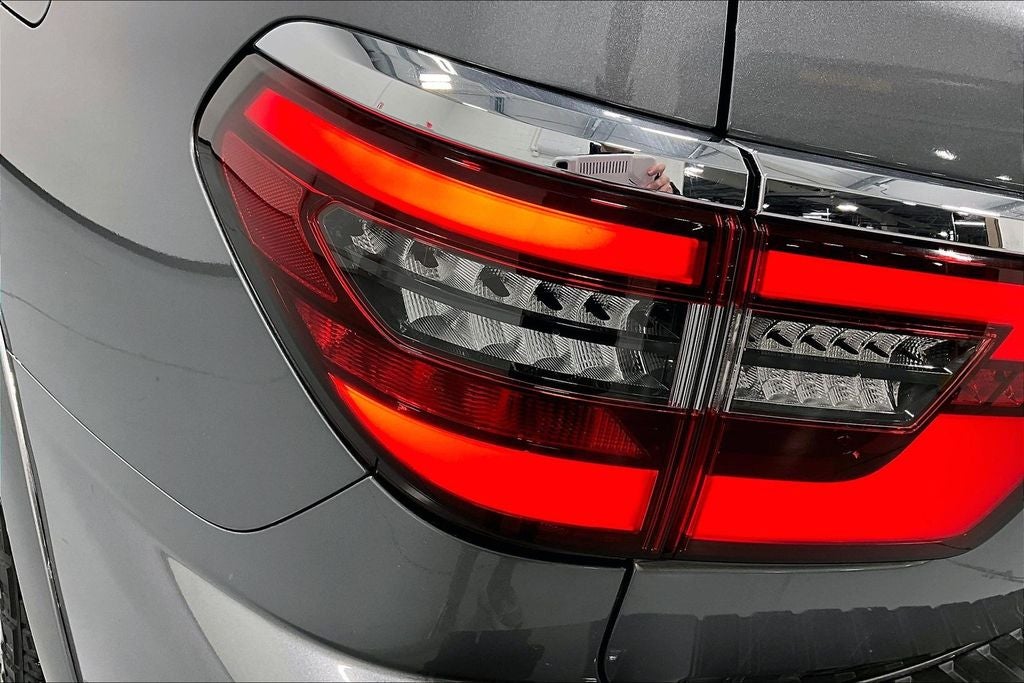 2022 Nissan Armada SV